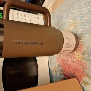 Stanley Quencher Travel Tumbler - Brown